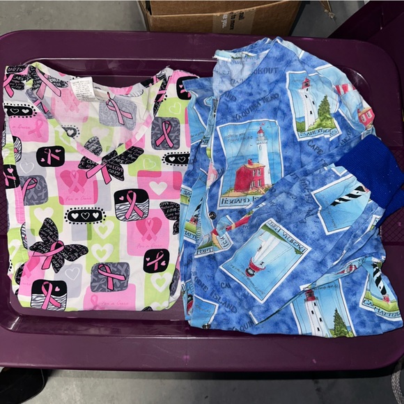 Pattern Scrub Tops - Picture 3 of 3